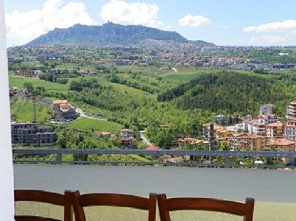 Villa Emma - L'Arte Dell'Accoglienza San Marino Buitenkant foto